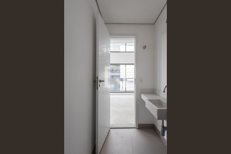 Apartamento à venda com 371m², 3 quartos e 4 vagasLavabo