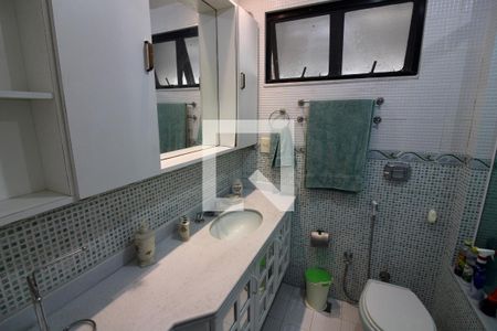 Apartamento à venda com 270m², 4 quartos e 2 vagasBanheiro da Suíte 4