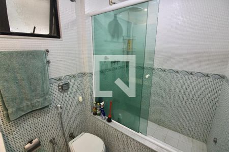 Apartamento à venda com 270m², 4 quartos e 2 vagasBanheiro da Suíte 4