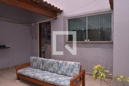 Casa à venda com 167m², 3 quartos e 4 vagasÁrea externa 
