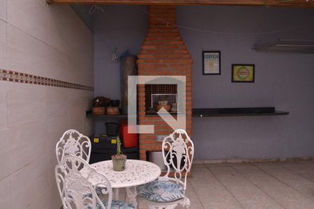 Casa à venda com 167m², 3 quartos e 4 vagasÁrea externa 