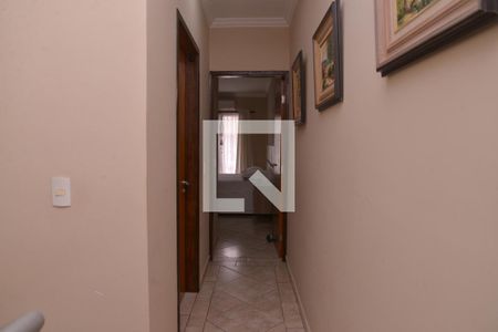 Casa à venda com 167m², 3 quartos e 4 vagasCorredor 