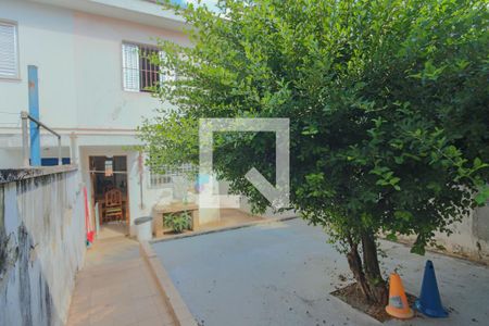 Casa à venda com 129m², 2 quartos e 2 vagas Casa à venda com 129m², 2 quartos e 2 vagasQuintal