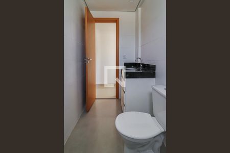 Apartamento para alugar com 75m², 3 quartos e 2 vagasBanheiro do Corredor