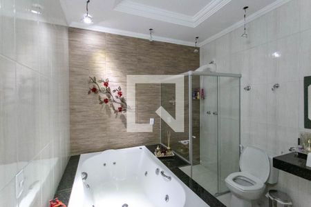 Casa à venda com 179m², 3 quartos e 2 vagasBanheiro da Suíte