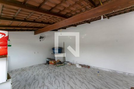 Casa à venda com 179m², 3 quartos e 2 vagasTerraço