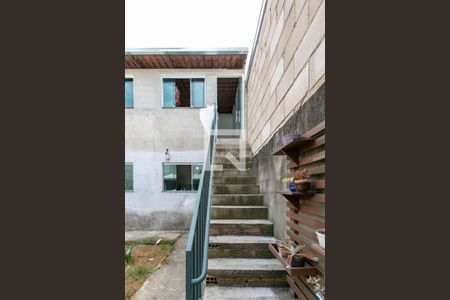 Casa à venda com 179m², 3 quartos e 2 vagasEscada