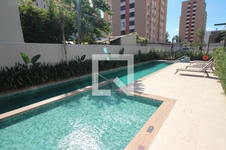 Apartamento à venda com 28m², 1 quarto e 1 vaga Apartamento à venda com 28m², 1 quarto e 1 vagaÁrea comum - Piscina