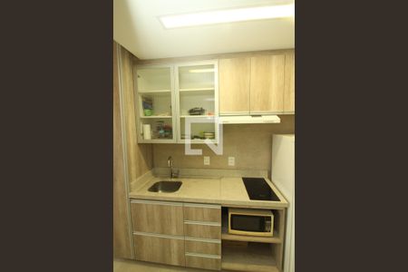 Apartamento à venda com 28m², 1 quarto e 1 vaga Apartamento à venda com 28m², 1 quarto e 1 vagaCozinha