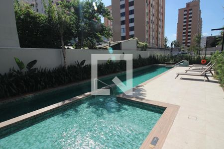 Apartamento à venda com 28m², 1 quarto e 1 vaga Apartamento à venda com 28m², 1 quarto e 1 vagaÁrea comum - Piscina