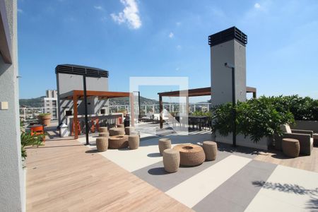 Apartamento à venda com 28m², 1 quarto e 1 vaga Apartamento à venda com 28m², 1 quarto e 1 vagaÁrea comum - Churrasqueira