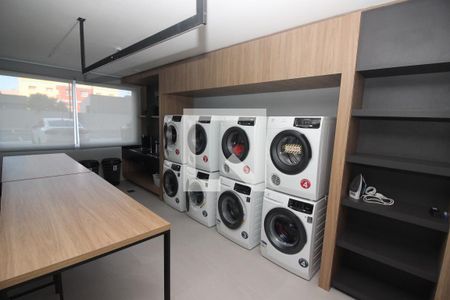 Apartamento à venda com 28m², 1 quarto e 1 vaga Apartamento à venda com 28m², 1 quarto e 1 vagaLavanderia