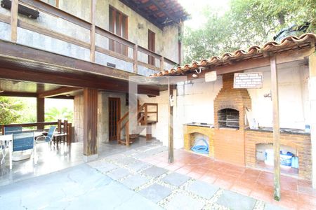 Casa para alugar com 1200m², 5 quartos e 3 vagasChurrasqueira