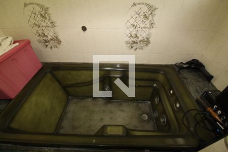 Casa para alugar com 1200m², 5 quartos e 3 vagasBanheiro