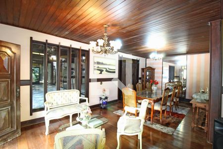 Casa para alugar com 1200m², 5 quartos e 3 vagasSala de Jantar