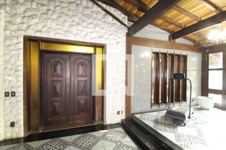 Casa para alugar com 1200m², 5 quartos e 3 vagasÁrea Comum - Salão de festas