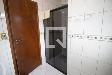 Casa à venda com 166m², 3 quartos e 4 vagas Casa à venda com 166m², 3 quartos e 4 vagasBanheiro Quarto 1