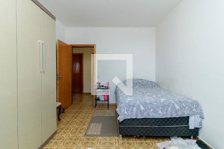 Casa à venda com 340m², 3 quartos e 6 vagas Casa à venda com 340m², 3 quartos e 6 vagasQuarto 3