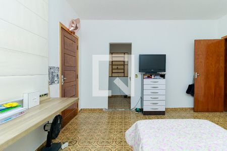 Casa à venda com 340m², 3 quartos e 6 vagas Casa à venda com 340m², 3 quartos e 6 vagasQuarto 2