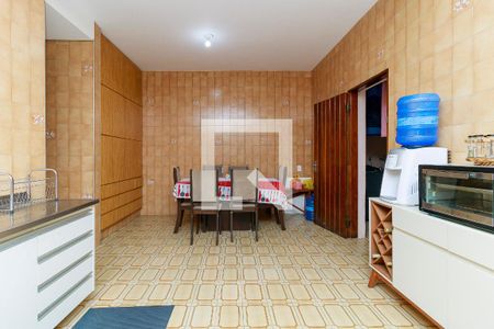 Casa à venda com 340m², 3 quartos e 6 vagas Casa à venda com 340m², 3 quartos e 6 vagasCozinha