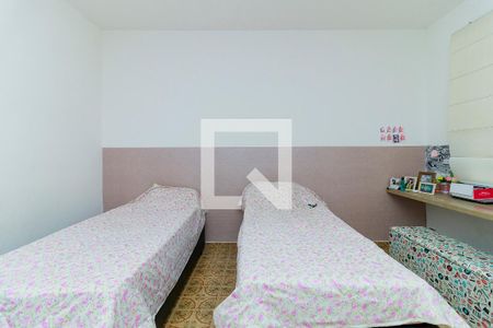 Casa à venda com 340m², 3 quartos e 6 vagas Casa à venda com 340m², 3 quartos e 6 vagasQuarto 2