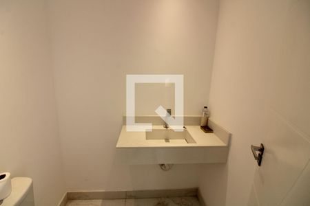 Casa à venda com 270m², 4 quartos e 2 vagas Casa à venda com 270m², 4 quartos e 2 vagasLavabo