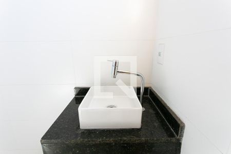 Apartamento à venda com 36m², 2 quartos e sem vaga Apartamento à venda com 36m², 2 quartos e sem vagaBanheiro