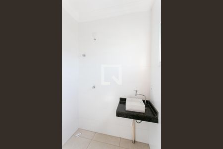 Apartamento à venda com 36m², 2 quartos e sem vaga Apartamento à venda com 36m², 2 quartos e sem vagaBanheiro