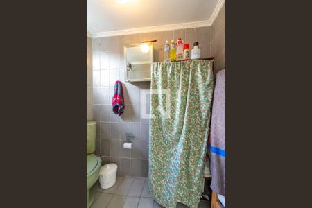 Casa à venda com 150m², 2 quartos e 1 vaga Casa à venda com 150m², 2 quartos e 1 vagaBanheiro de Serviço