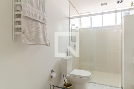 Apartamento à venda com 220m², 3 quartos e 2 vagas Apartamento à venda com 220m², 3 quartos e 2 vagasBanheiro 1 - Suíte