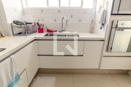 Apartamento à venda com 220m², 3 quartos e 2 vagas Apartamento à venda com 220m², 3 quartos e 2 vagasCozinha