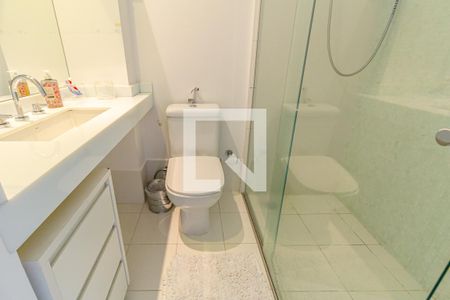 Apartamento à venda com 220m², 3 quartos e 2 vagas Apartamento à venda com 220m², 3 quartos e 2 vagasBanheiro 3 - Suíte