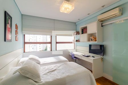 Apartamento à venda com 220m², 3 quartos e 2 vagas Apartamento à venda com 220m², 3 quartos e 2 vagasQuarto 3 - Suíte