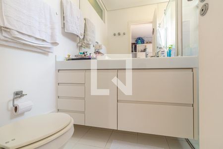 Apartamento à venda com 220m², 3 quartos e 2 vagas Apartamento à venda com 220m², 3 quartos e 2 vagasBanheiro 2 - Suíte