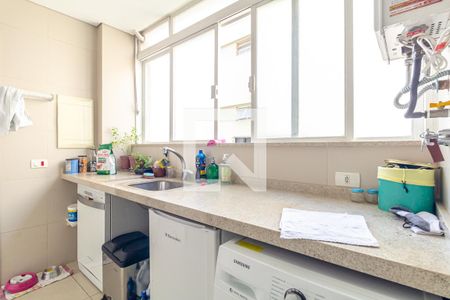 Apartamento à venda com 220m², 3 quartos e 2 vagas Apartamento à venda com 220m², 3 quartos e 2 vagasLavanderia