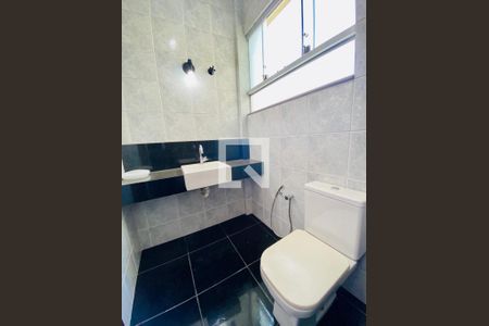 Apartamento à venda com 105m², 3 quartos e sem vaga Apartamento à venda com 105m², 3 quartos e sem vagaBanheiro