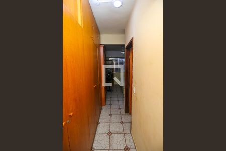 Casa à venda com 85m², 3 quartos e sem vaga Casa à venda com 85m², 3 quartos e sem vagaCorredor