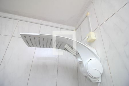 Casa à venda com 85m², 3 quartos e sem vaga Casa à venda com 85m², 3 quartos e sem vagaChuveiro