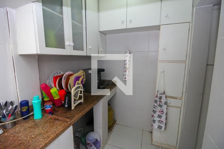 Casa à venda com 85m², 3 quartos e sem vaga Casa à venda com 85m², 3 quartos e sem vagaCozinha