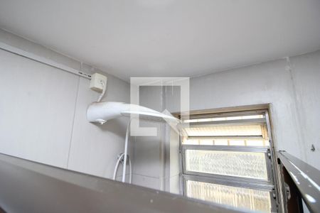 Casa à venda com 85m², 3 quartos e sem vaga Casa à venda com 85m², 3 quartos e sem vagaChuveiro