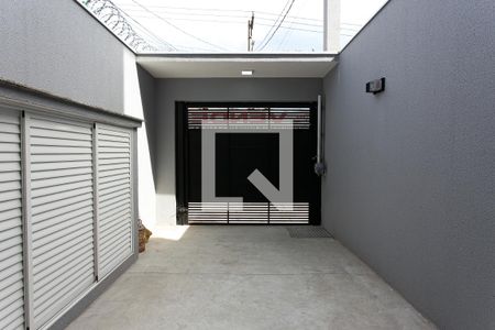 Apartamento à venda com 32m², 2 quartos e 1 vagaÁrea comum - Entrada do Estacionamento