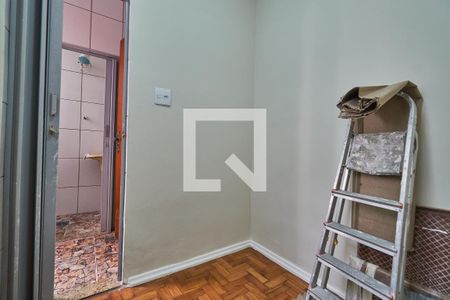 Apartamento à venda com 70m², 2 quartos e sem vaga Apartamento à venda com 70m², 2 quartos e sem vagaQuarto de Serviço