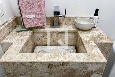 Apartamento à venda com 75m², 3 quartos e 1 vaga Apartamento à venda com 75m², 3 quartos e 1 vagaBanheiro