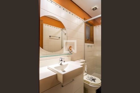 Casa de condomínio à venda com 240m², 3 quartos e 4 vagasBanheiro Corredor