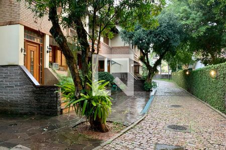 Casa de condomínio à venda com 240m², 3 quartos e 4 vagasÁrea comum