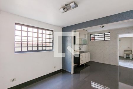 Casa à venda com 175m², 3 quartos e 2 vagasCozinha