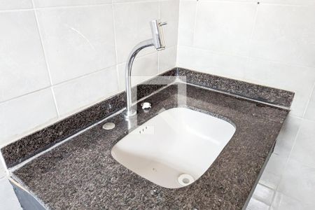 Casa à venda com 175m², 3 quartos e 2 vagasBanheiro