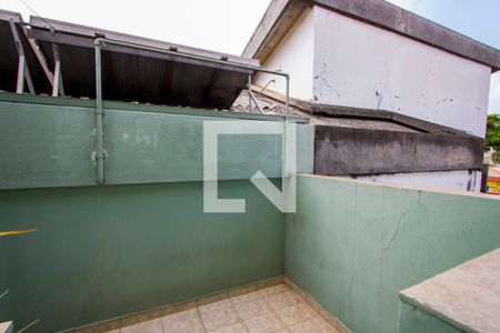 Casa à venda com 117m², 3 quartos e 2 vagas Casa à venda com 117m², 3 quartos e 2 vagasÁrea externa