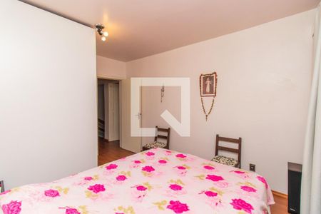 Casa à venda com 153m², 4 quartos e 2 vagas