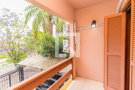 Casa à venda com 153m², 4 quartos e 2 vagas